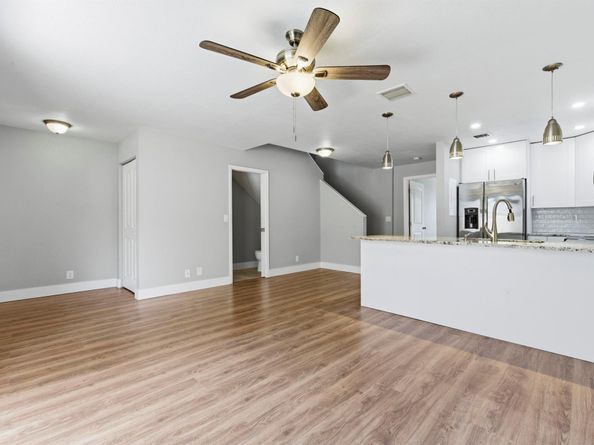 401 W Cypress Way, Palm Springs FL 33406