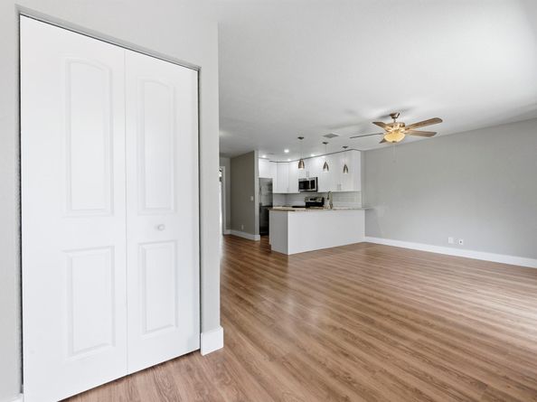 401 W Cypress Way, Palm Springs FL 33406