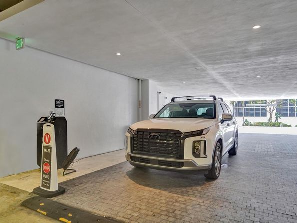 401 N Birch Rd 702, Fort Lauderdale FL 33304