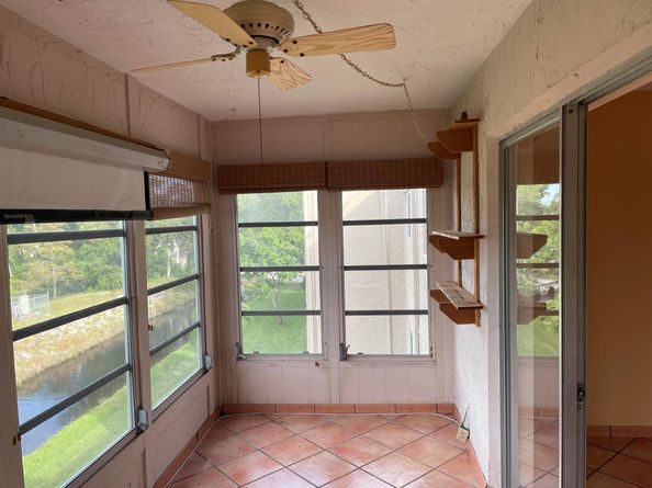 729 Lori Drive 405, Palm Springs FL 33461