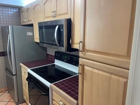 729 Lori Drive 405, Palm Springs FL 33461