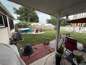 1821 SW 50th Ave, Fort Lauderdale FL 33317