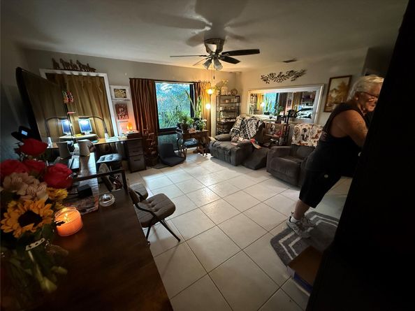 1821 SW 50th Ave, Fort Lauderdale FL 33317