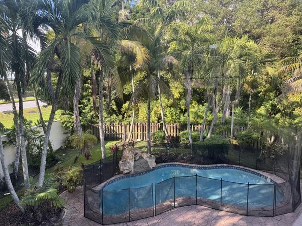 12353 Natalies Cove Rd, Cooper City FL 33330