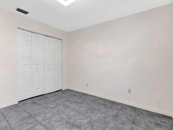 1002 Aspri Way, Riviera Beach FL 33418