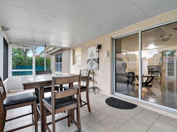 1002 Aspri Way, Riviera Beach FL 33418