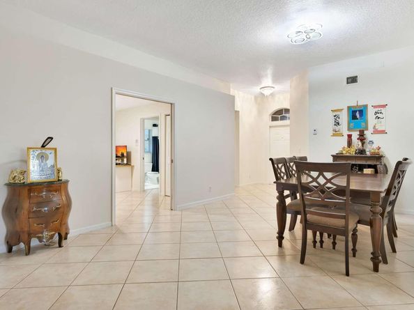 1002 Aspri Way, Riviera Beach FL 33418