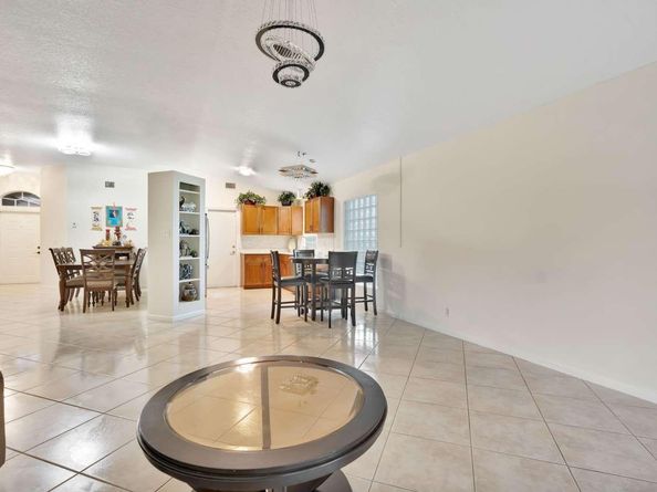 1002 Aspri Way, Riviera Beach FL 33418