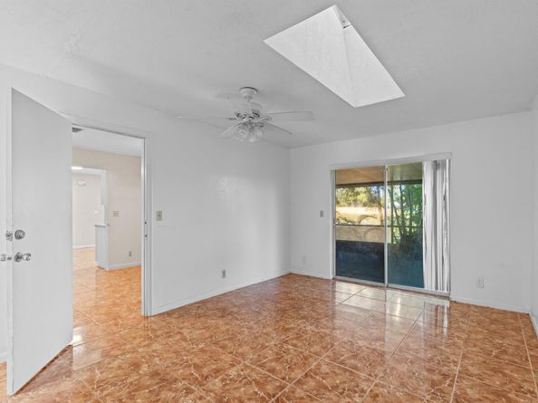 2031 Pinehurst Drive, West Palm Beach FL 33407