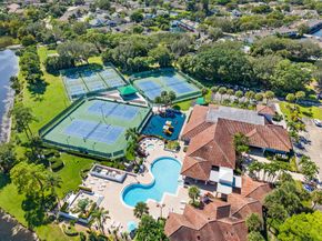 600 Crosswinds Drive C2, Greenacres FL 33413