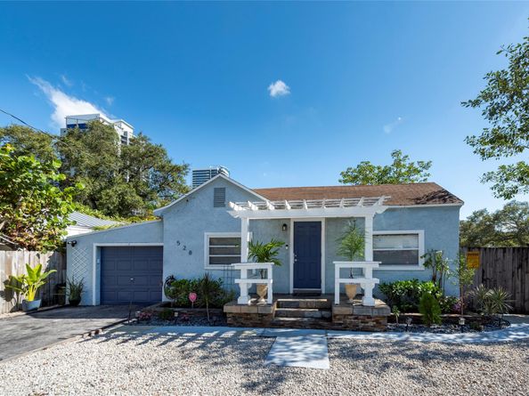 528 SW 5th Ave, Fort Lauderdale FL 33315