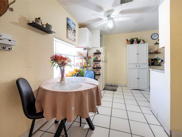 528 SW 5th Ave, Fort Lauderdale FL 33315