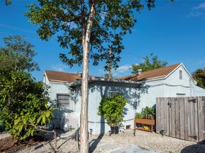 528 SW 5th Ave, Fort Lauderdale FL 33315