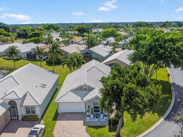 6430 Three Lakes Lane, Boynton Beach FL 33437