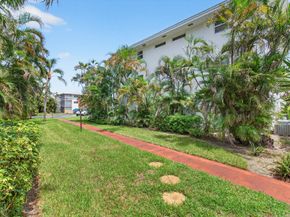 10 SE 13th St 1A, Boca Raton FL 33432