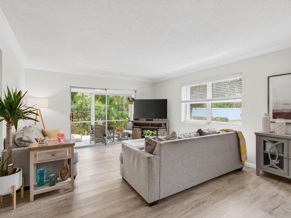 10 SE 13th St 1A, Boca Raton FL 33432