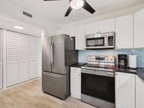 10 SE 13th St 1A, Boca Raton FL 33432