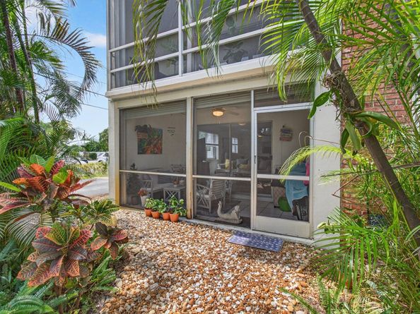 10 SE 13th St 1A, Boca Raton FL 33432