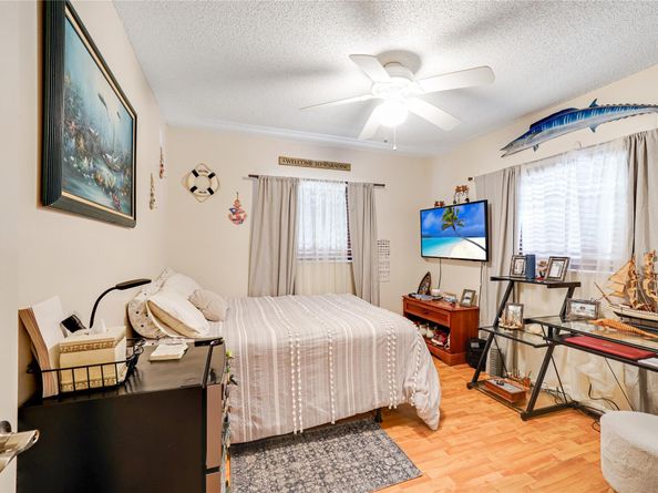 551 NW 76th Ter 208, Margate FL 33063