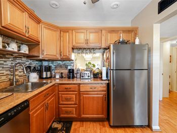 551 NW 76th Ter