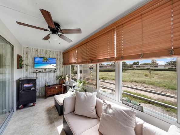 551 NW 76th Ter 208, Margate FL 33063