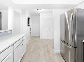 718 N Lakeside Dr, Lake Worth Beach FL 33460