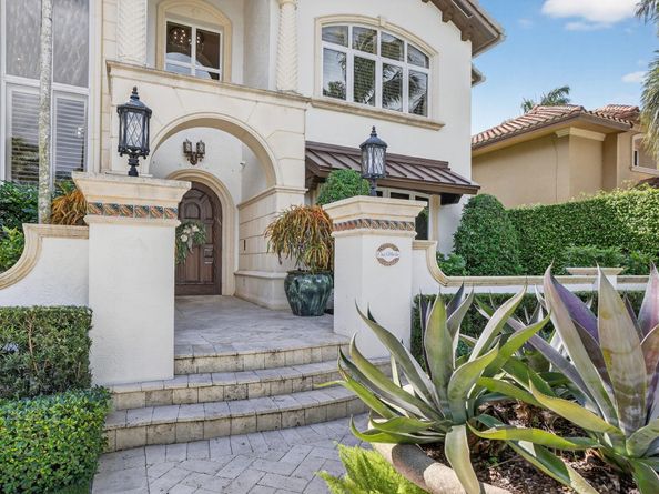 2630 Barcelona Dr, Fort Lauderdale FL 33301