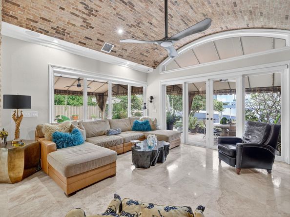 2630 Barcelona Dr, Fort Lauderdale FL 33301