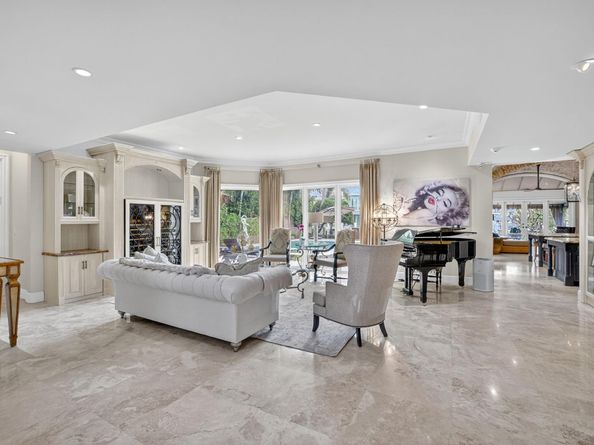 2630 Barcelona Dr, Fort Lauderdale FL 33301