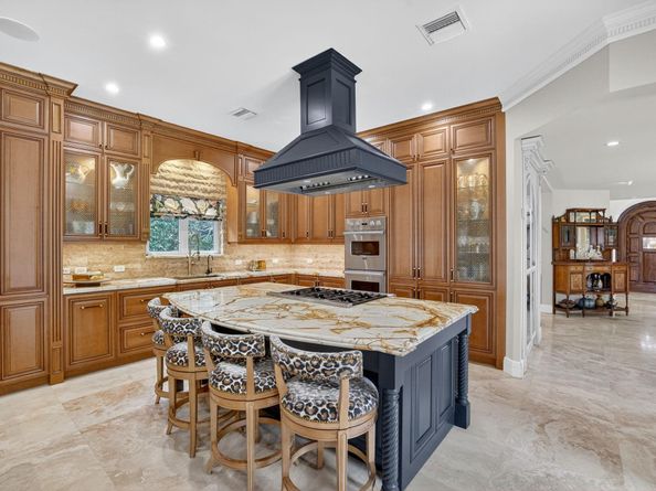 2630 Barcelona Dr, Fort Lauderdale FL 33301