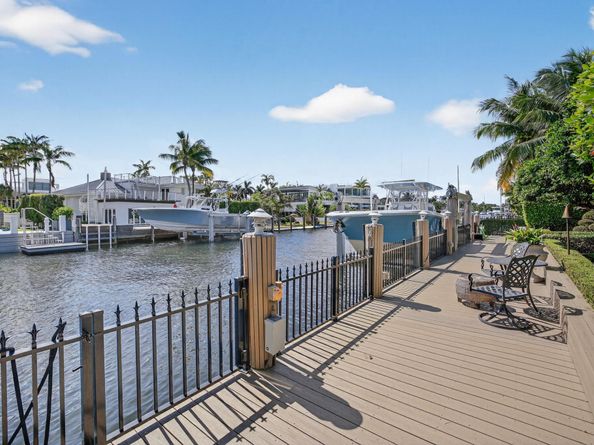 2630 Barcelona Dr, Fort Lauderdale FL 33301