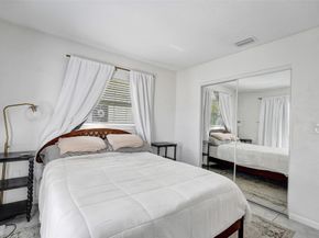 7003 NW 95th Ter, Tamarac FL 33321