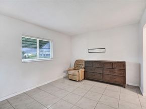7003 NW 95th Ter, Tamarac FL 33321