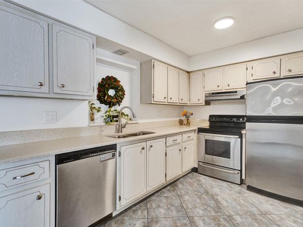 7003 NW 95th Ter, Tamarac FL 33321