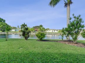 7003 NW 95th Ter, Tamarac FL 33321