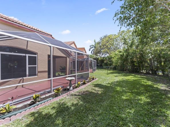 2022 Bonisle Circle, Riviera Beach FL 33418