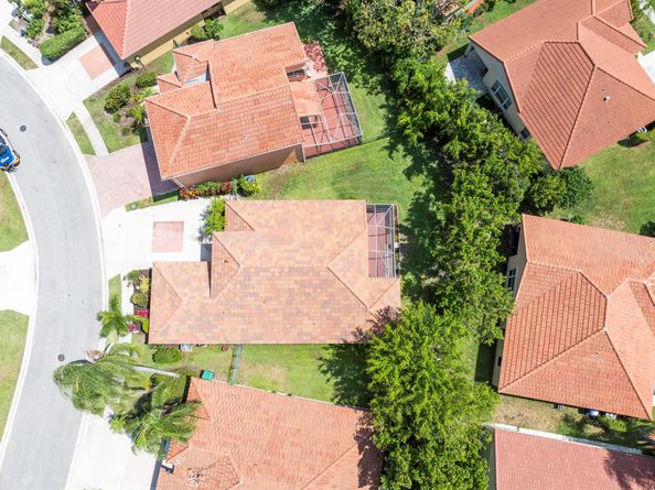 2022 Bonisle Circle, Riviera Beach FL 33418
