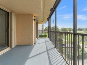 200 W Jacaranda Country Club Drive 3c, Plantation FL 33324