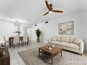 200 W Jacaranda Country Club Drive 3c, Plantation FL 33324