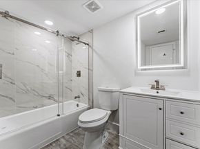200 W Jacaranda Country Club Drive 3c, Plantation FL 33324