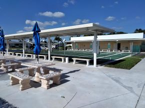2911 Ashley Dr J, West Palm Beach FL 33415
