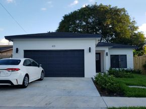 613 NW 10th Street, Hallandale Beach FL 33009