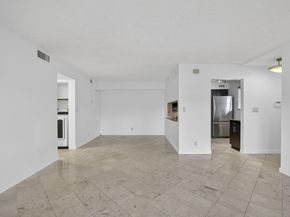 3041 N Oakland Forest Drive 103, Oakland Park FL 33309