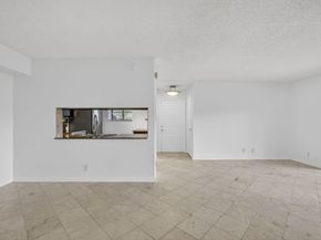 3041 N Oakland Forest Drive 103, Oakland Park FL 33309