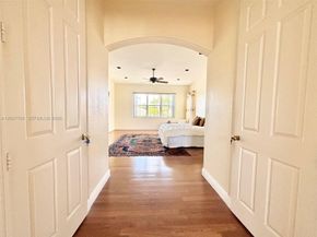 1141 Waterside Lane, Hollywood FL 33019