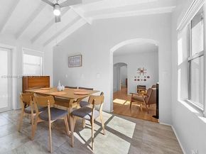 1617 NE 3rd Court, Fort Lauderdale FL 33301