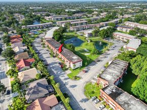 8980 S Hollybrook Blvd 204, Pembroke Pines FL 33025