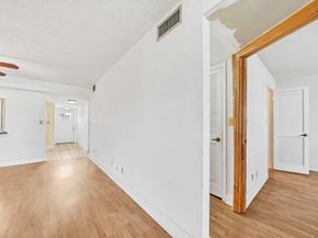 8980 S Hollybrook Blvd 204, Pembroke Pines FL 33025