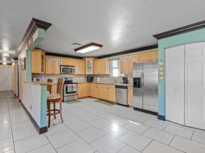 5201 SW 22nd St, West Park FL 33023