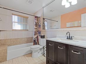 5201 SW 22nd St, West Park FL 33023